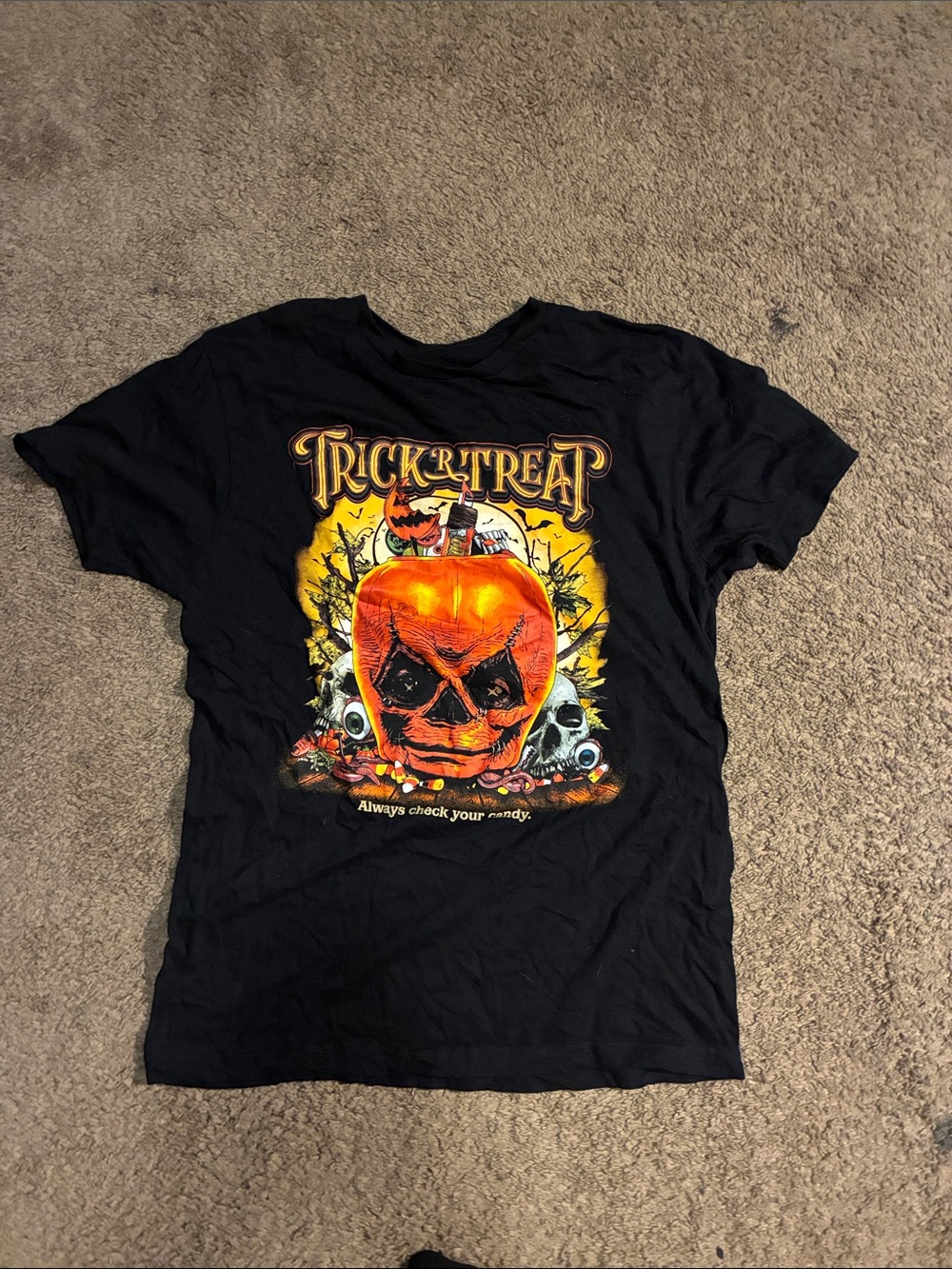 Hot Topic trick or treat Black Halloween Pumpkin Skull Graphic Tee